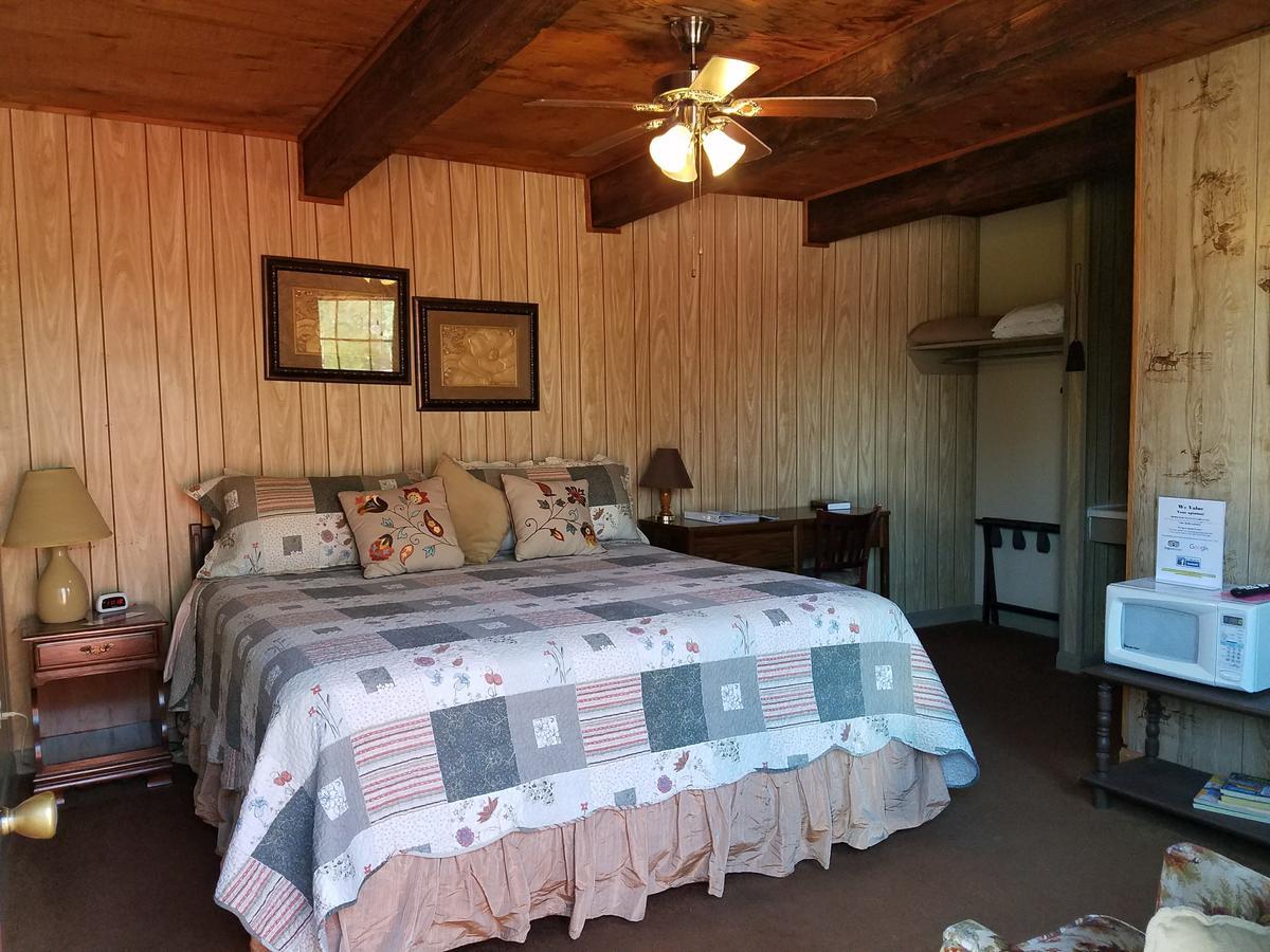 Bay Springs Country Inn & Marina Centre Bagian luar foto