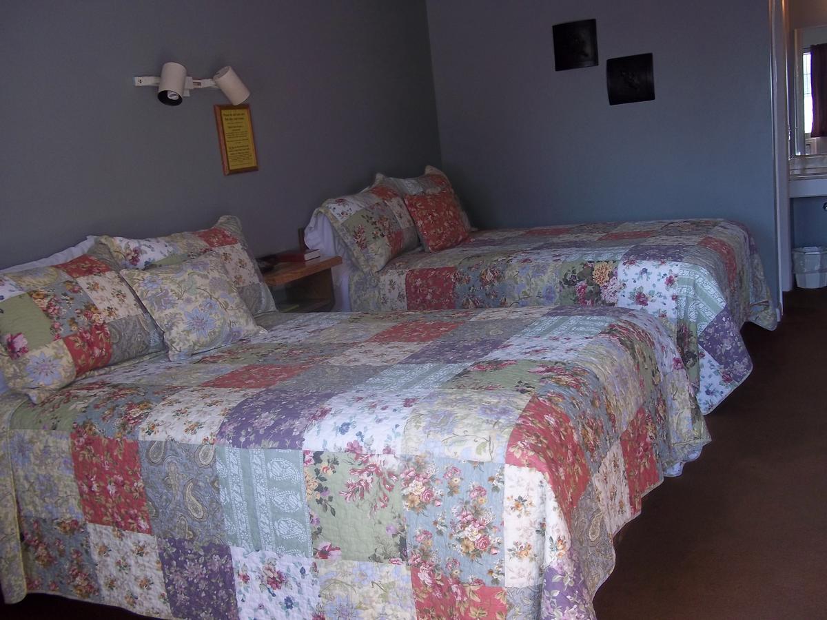 Bay Springs Country Inn & Marina Centre Bagian luar foto
